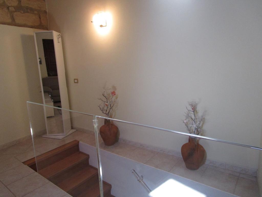 Sa Domu E Babbu Apartment Cagliari Bagian luar foto