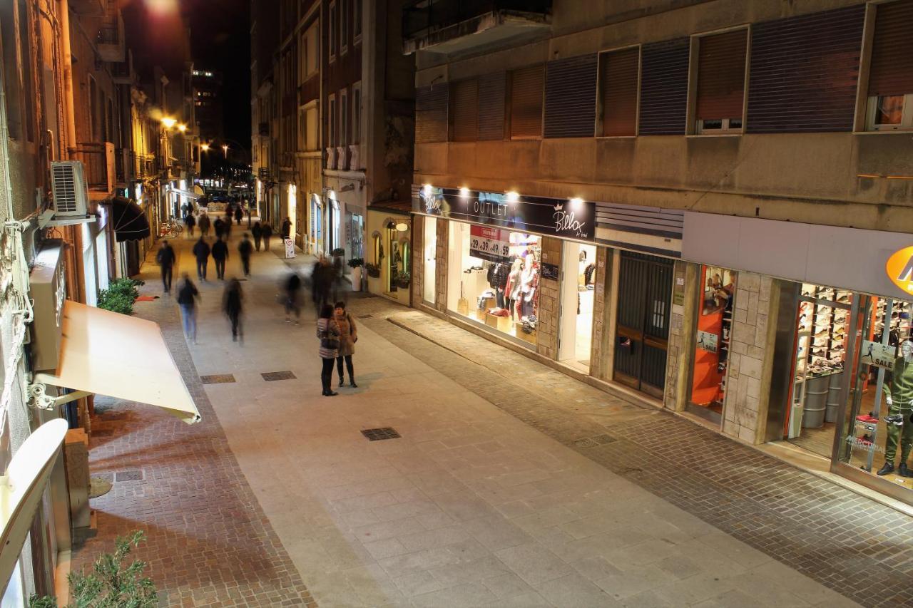 Sa Domu E Babbu Apartment Cagliari Bagian luar foto