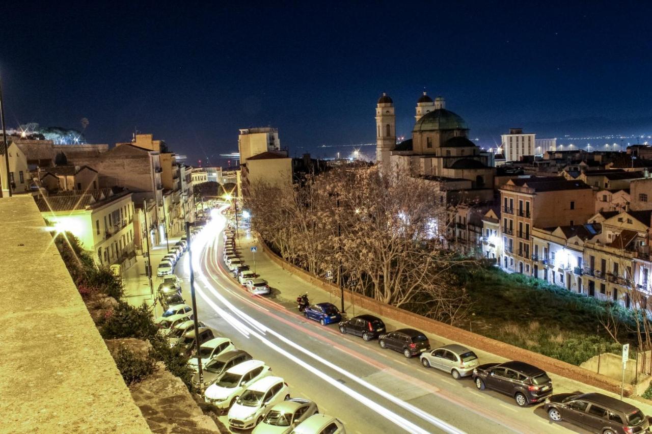 Sa Domu E Babbu Apartment Cagliari Bagian luar foto